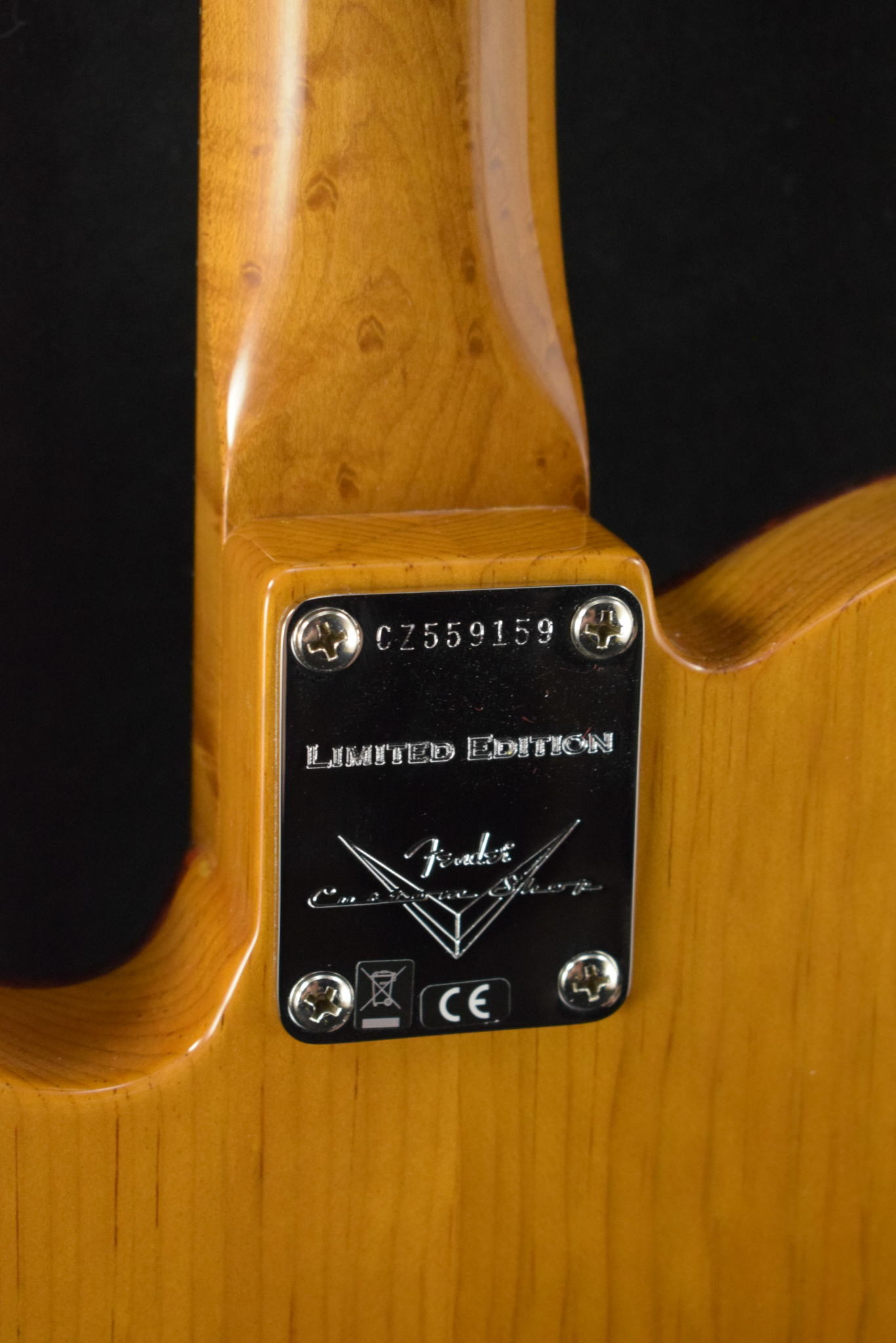 Knotty pine telecaster body best sale