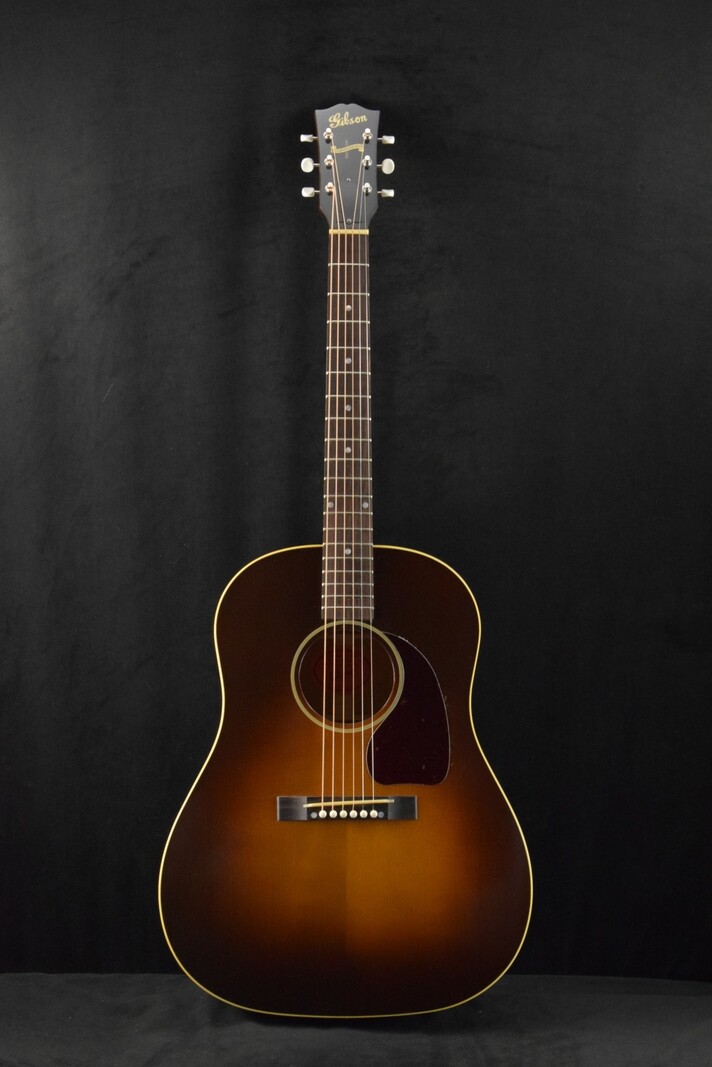 Gibson Gibson Custom Shop Fuller's Exclusive Early 40's J-45 Historic Legend Vintage Sunburst