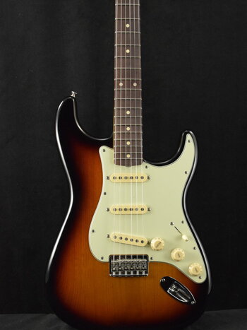 Fender Fender Robert Cray Stratocaster 3-Color Sunburst Rosewood Fingerboard