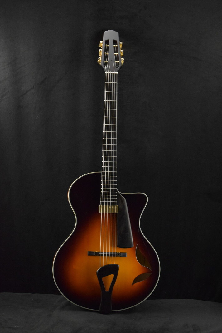 Eastman Eastman FV880CE-SB Frank Vignola Signature Archtop Sunburst Finish