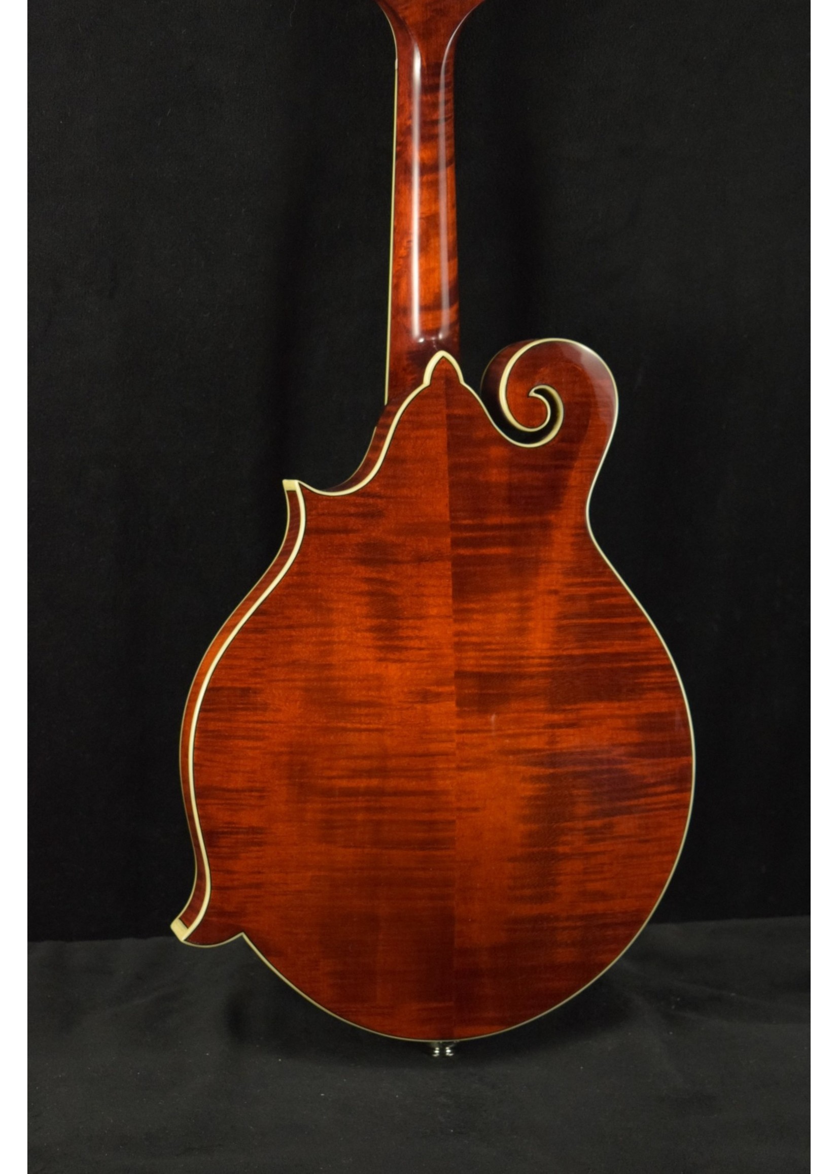 Eastman Eastman MD614 F-Style Oval-Hole Electric Mandolin Classic Gloss Finish