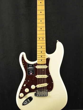 Fender Fender American Professional II Stratocaster Left-Hand Olympic White Maple Fingerboard