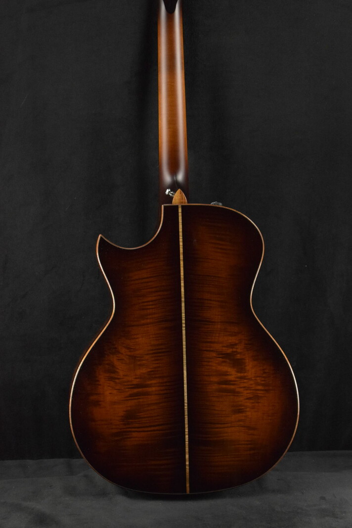 Taylor Taylor Custom GA Grand Auditorium Catch #12 Big Leaf Maple/Lutz Spruce Shaded Edge Burst