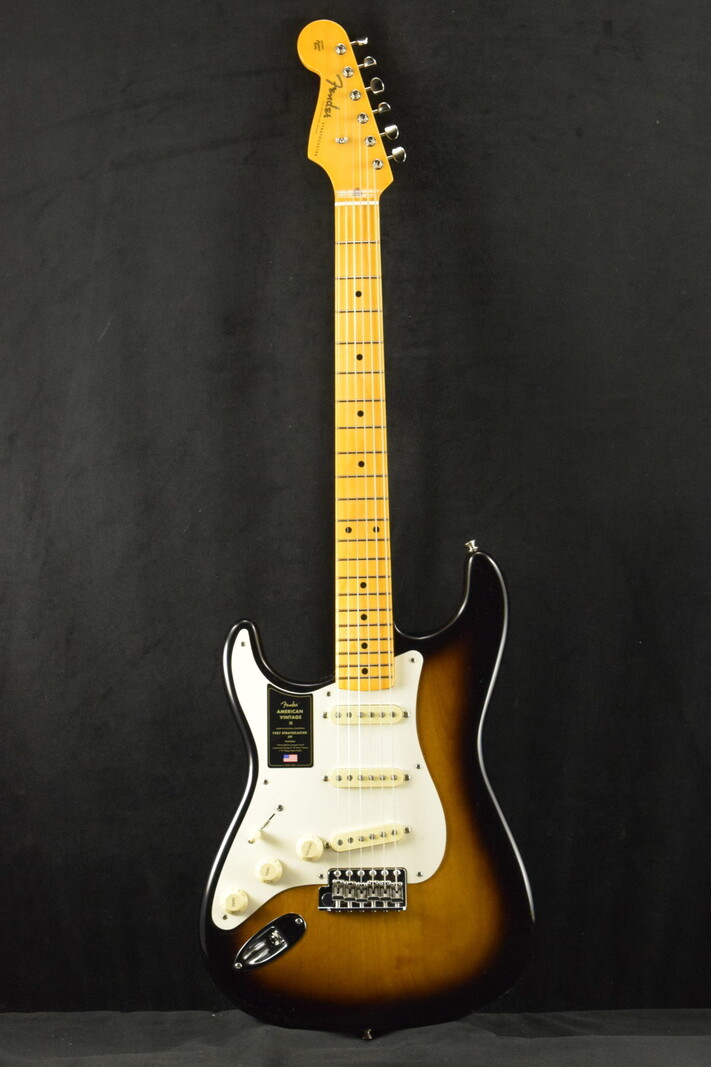 Fender Fender American Vintage II 1957 Stratocaster Left-Hand 2-Color  Sunburst