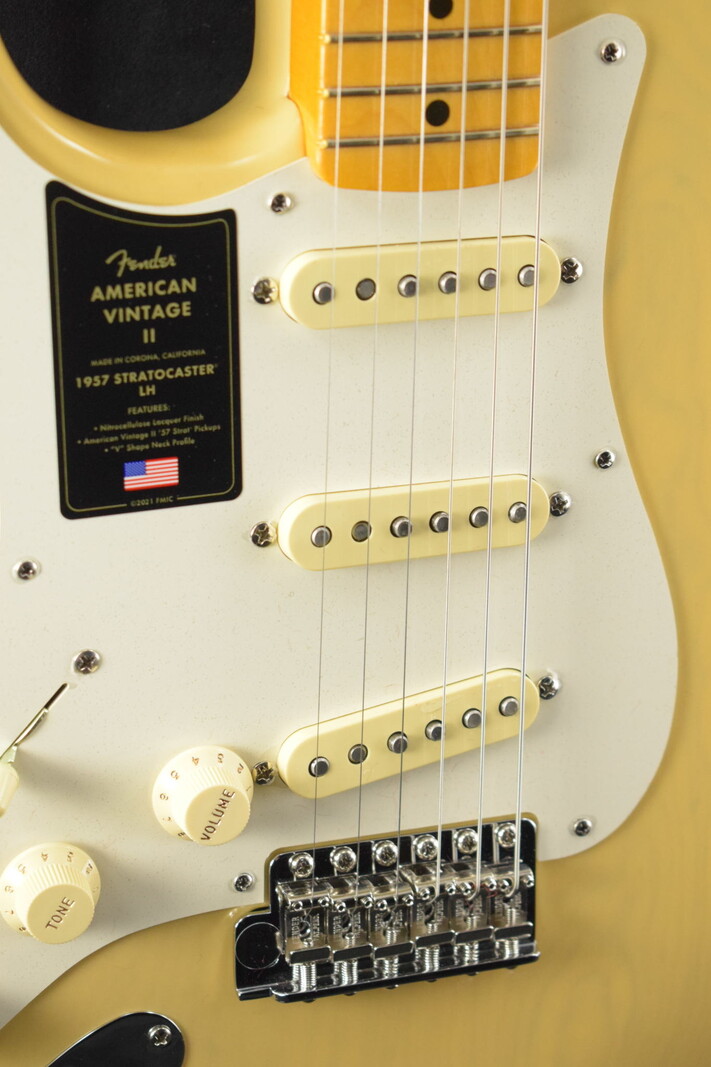 Fender Fender American Vintage II 1957 Stratocaster Left-Hand Vintage Blonde Maple Fingerboard