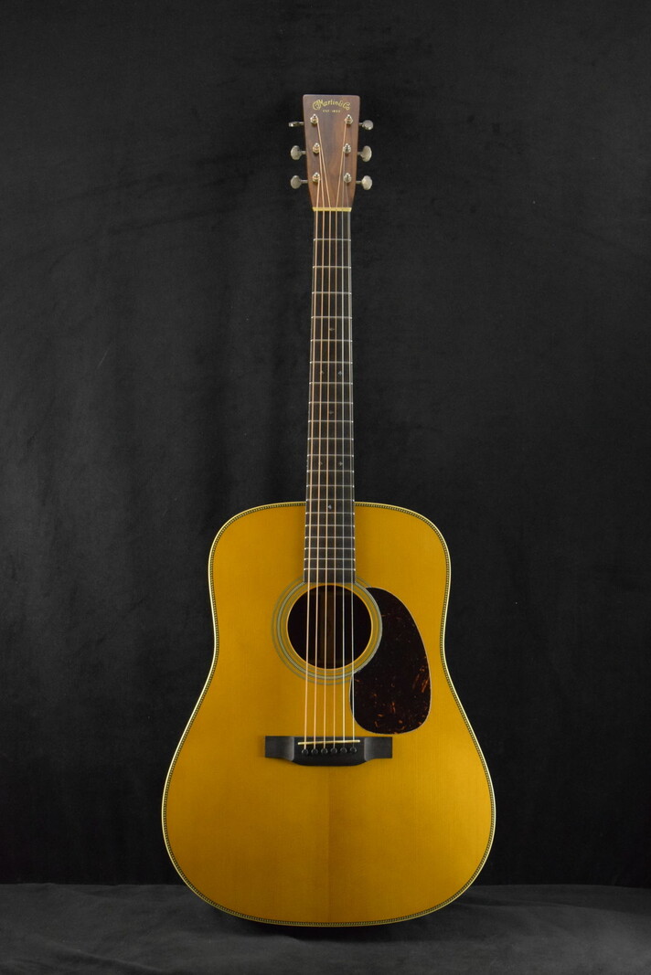 Martin Martin Custom Shop Dreadnought Adirondack Spruce/Wild Grain East Indian Rosewood Stage 1 Aged Natural