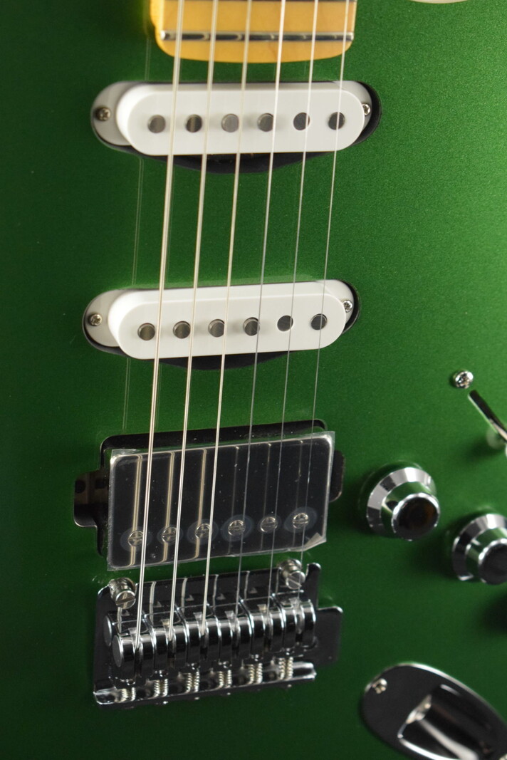 Fender Fender Aerodyne Special Stratocaster HSS Speed Green Metallic Maple Fingerboard
