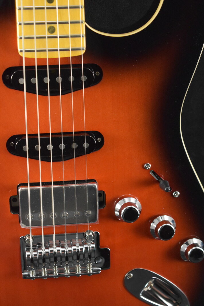 Fender Fender Aerodyne Special Stratocaster HSS Hot Rod Burst Maple Fingerboard