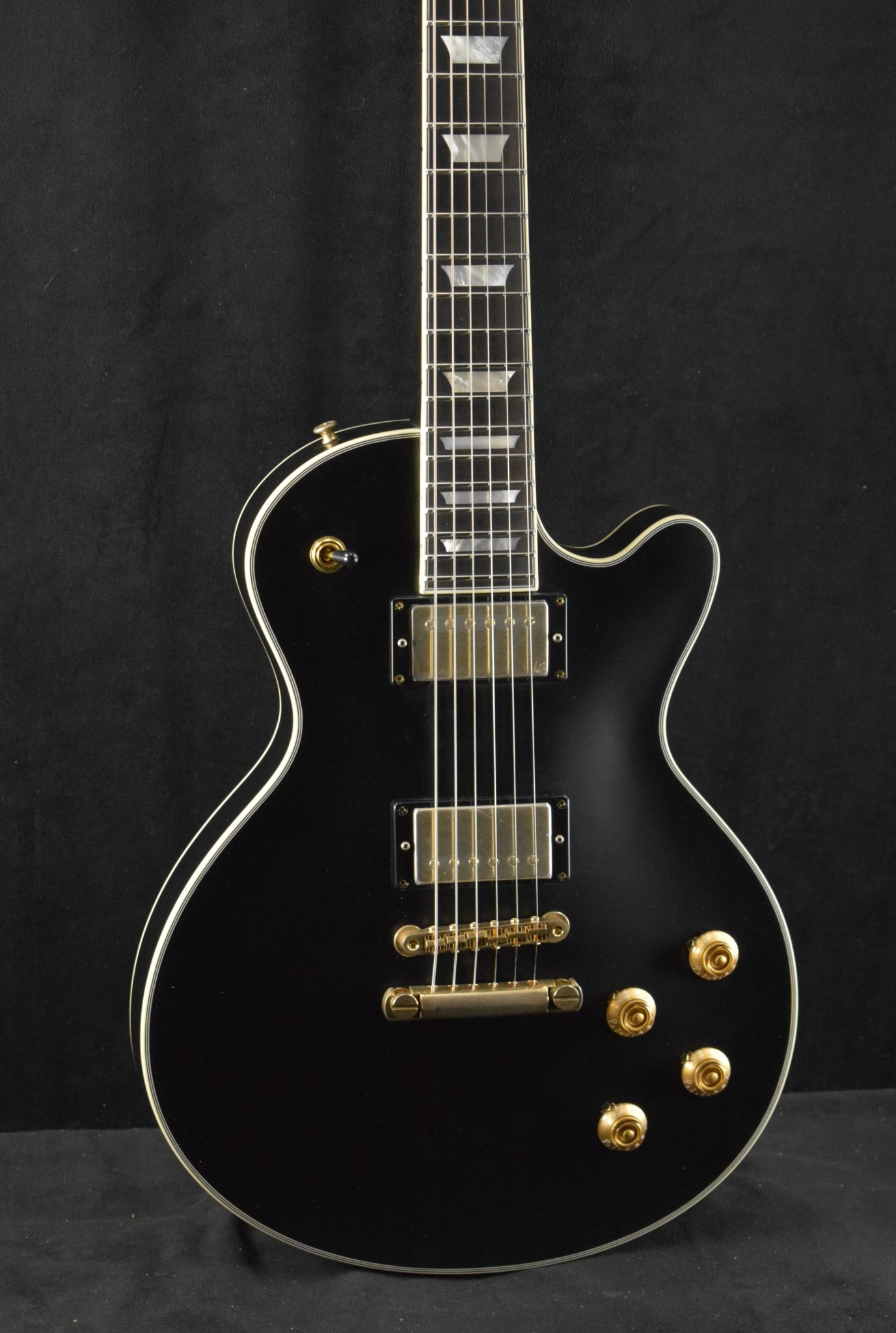 Ongehoorzaamheid handelaar gebied Eastman SB57/N-BK Solid Body Nitro Vintage Black - Fuller's Guitar