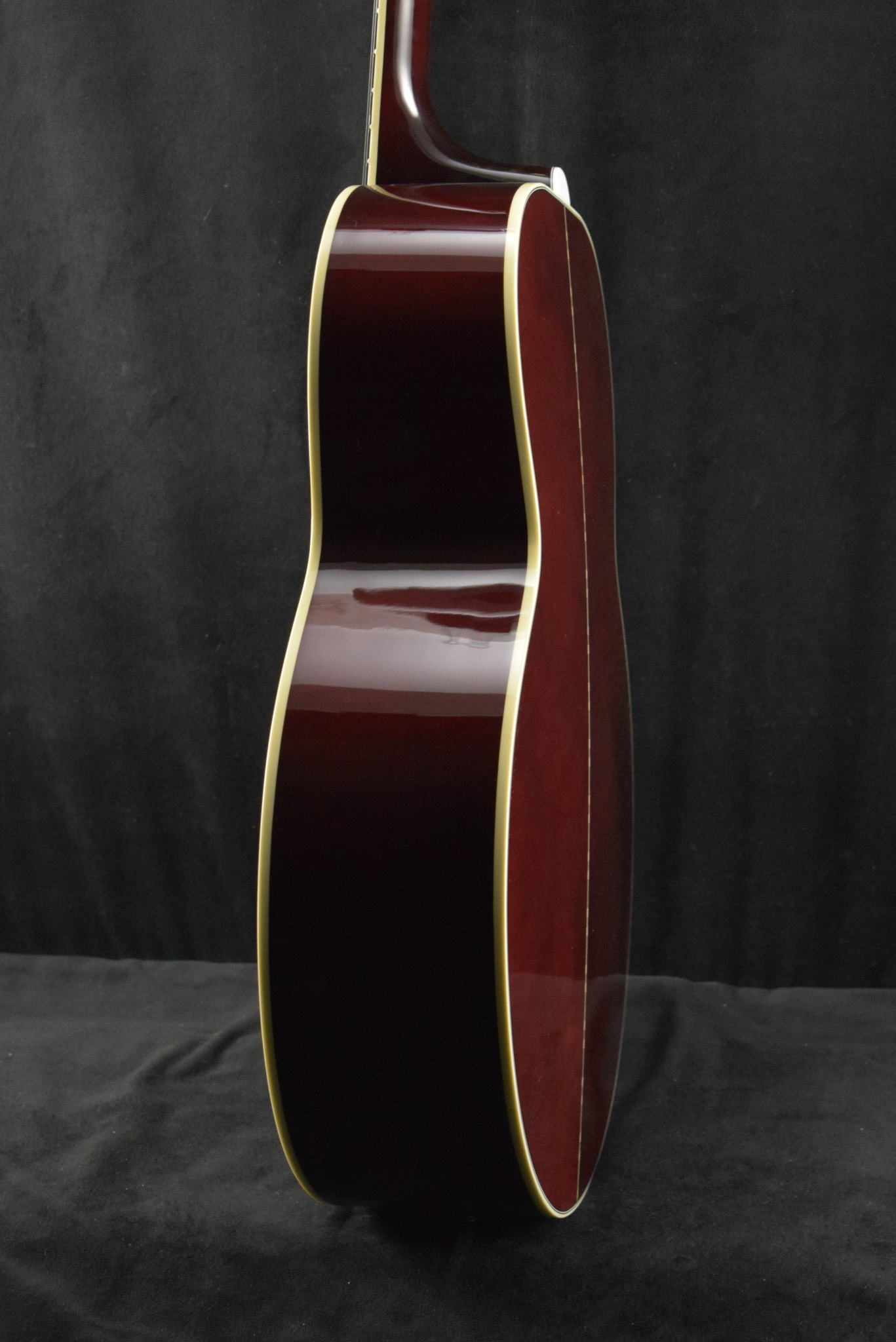 Gibson Gibson SJ-200 Standard Wine Red