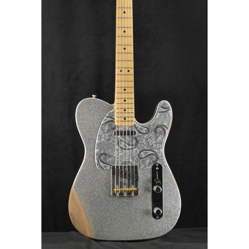 Fender Fender Brad Paisley Road Worn Telecaster Silver Sparkle Maple Fingerboard