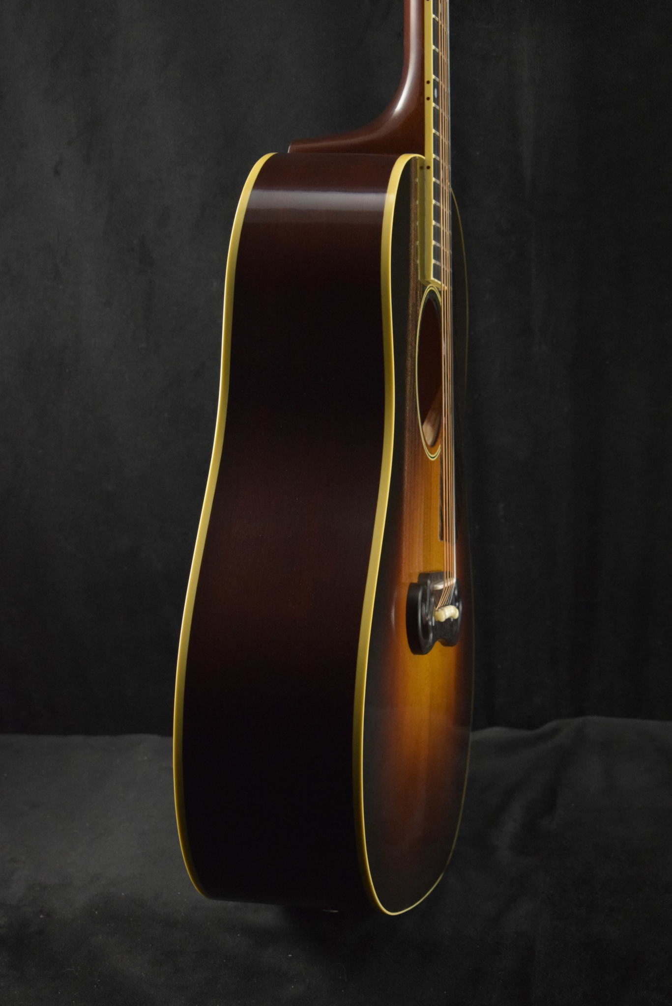 Gibson Gibson Custom Shop 1939 J-55 Faded Vintage Sunburst