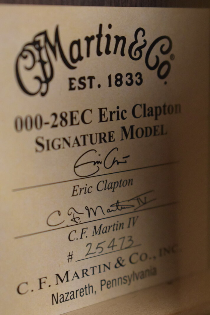 Martin Martin 000-28EC Eric Clapton Signature Natural SCRATCH & DENT