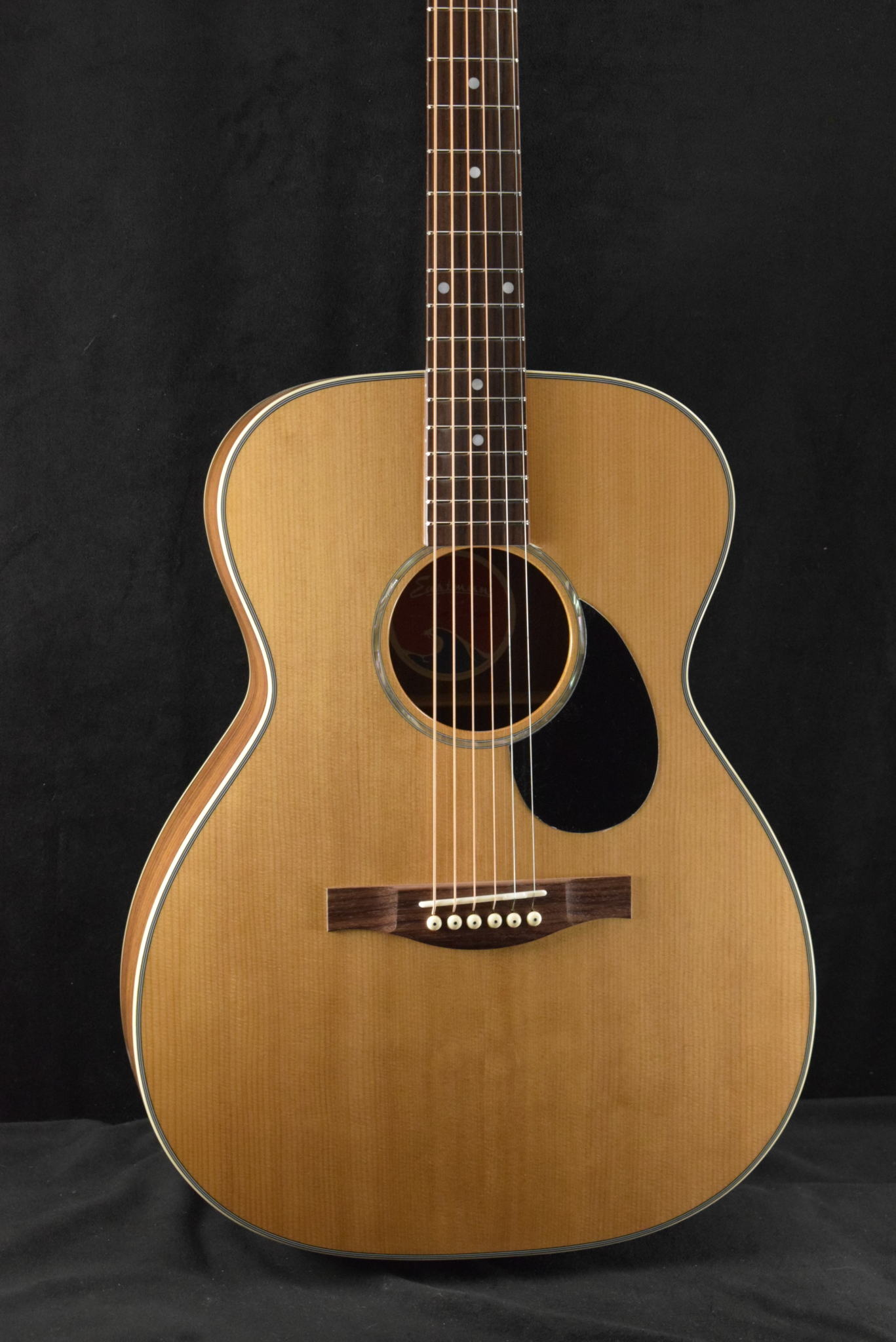 Eastman PCH2 OM Orchestra Model Natural Finish