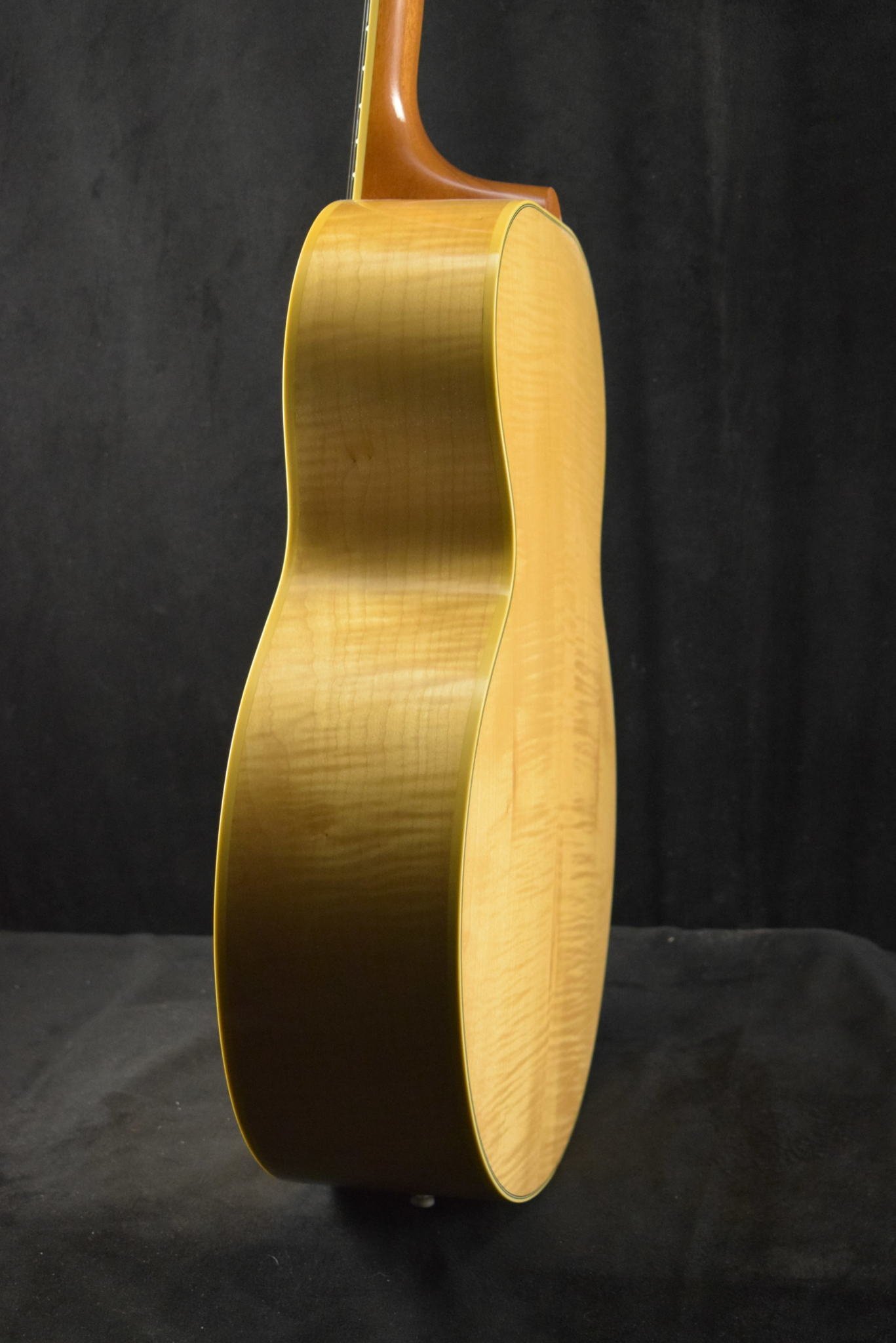 Gibson Gibson Custom Shop 1952 J-185 Antique Natural