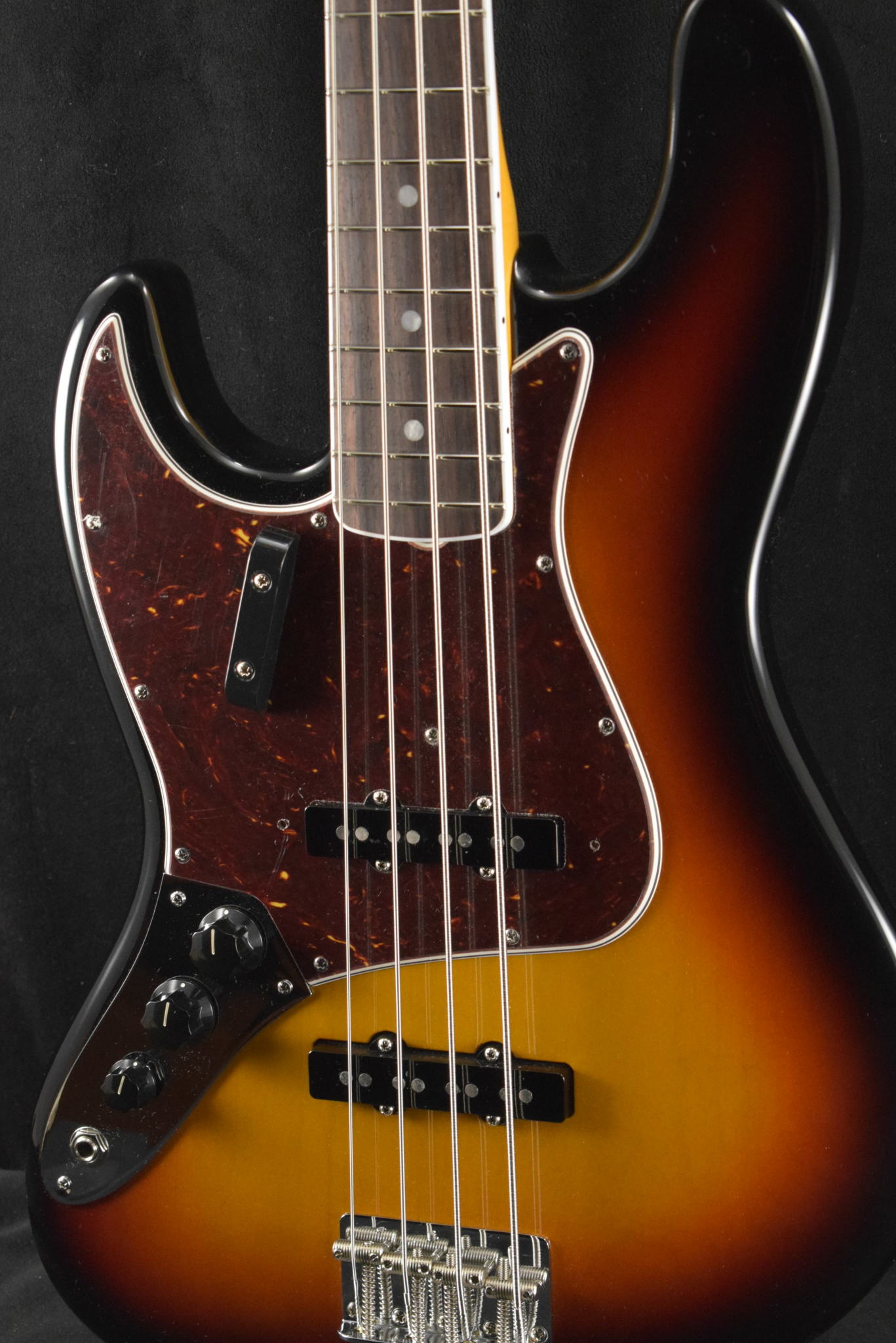 ベース Fender American VintageII 1966 Jazz Bass Fender American Vintage II 1966 Jazz Bass Left-Hand 3-Color