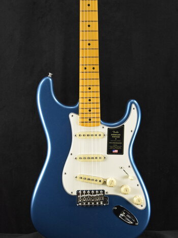 Fender Fender American Vintage II 1973 Stratocaster Lake Placid Blue Maple Fingerboard