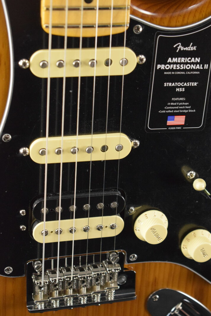 Fender Fender American Professional II Stratocaster HSS Roasted Pine Maple Fingerboard