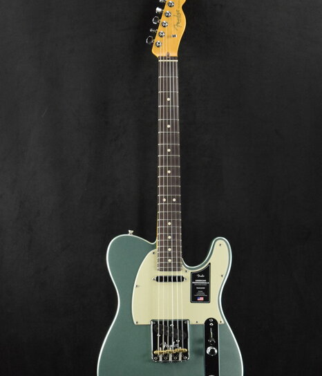 Fender American Professional II Telecaster Deluxe Mystic Surf