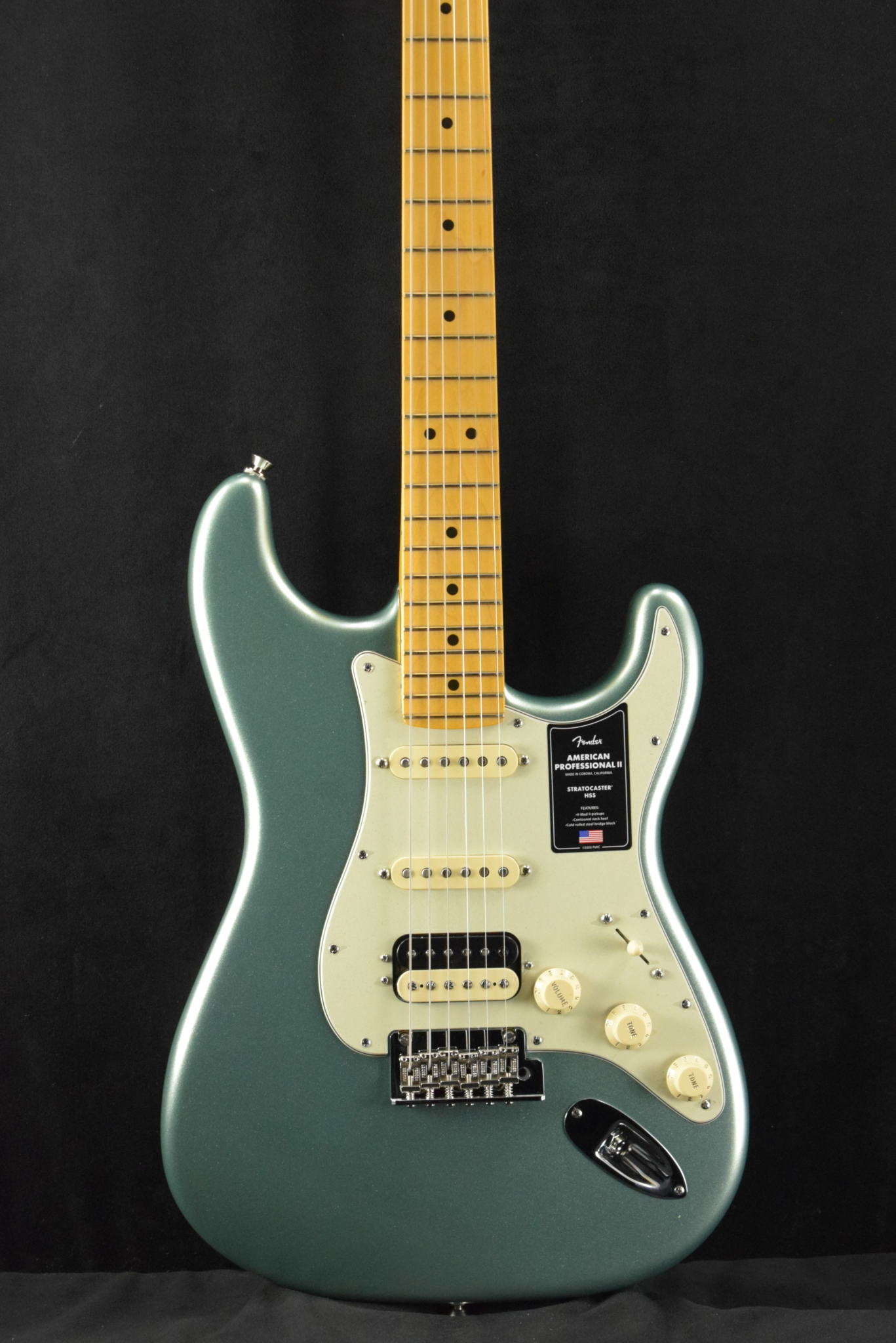 Fender Fender American Professional II Stratocaster HSS Mystic Surf Green Maple Fingerboard