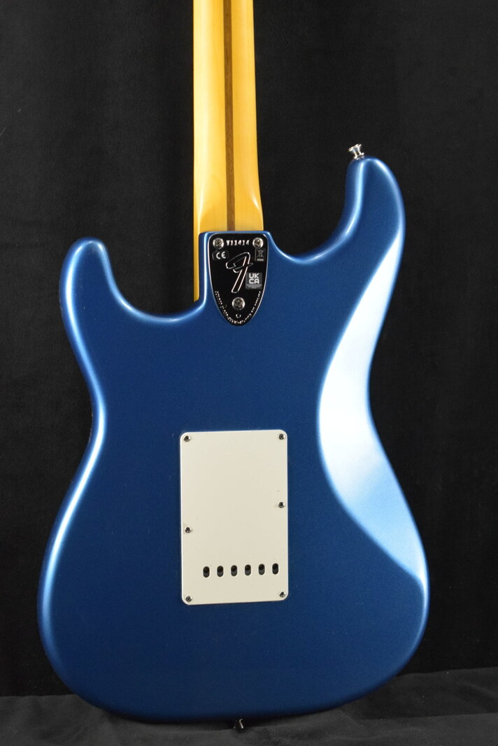 Fender Fender American Vintage II 1973 Stratocaster Lake Placid Blue Maple Fingerboard