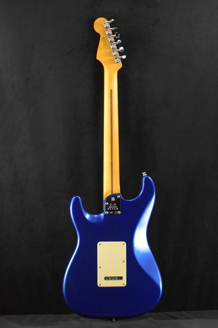 Fender Fender American Ultra Stratocaster Cobra Blue Maple Fingerboard