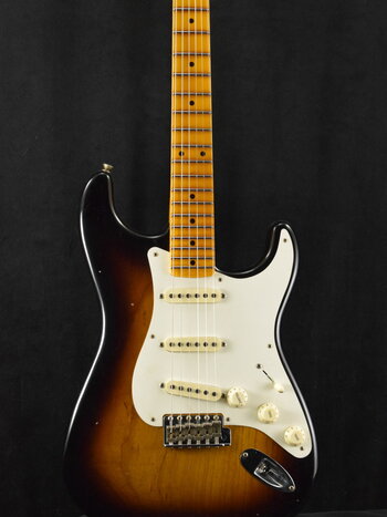 Fender Fender 1956 Stratocaster Journeyman Relic Wide-Fade 2-Color Sunburst Maple Neck
