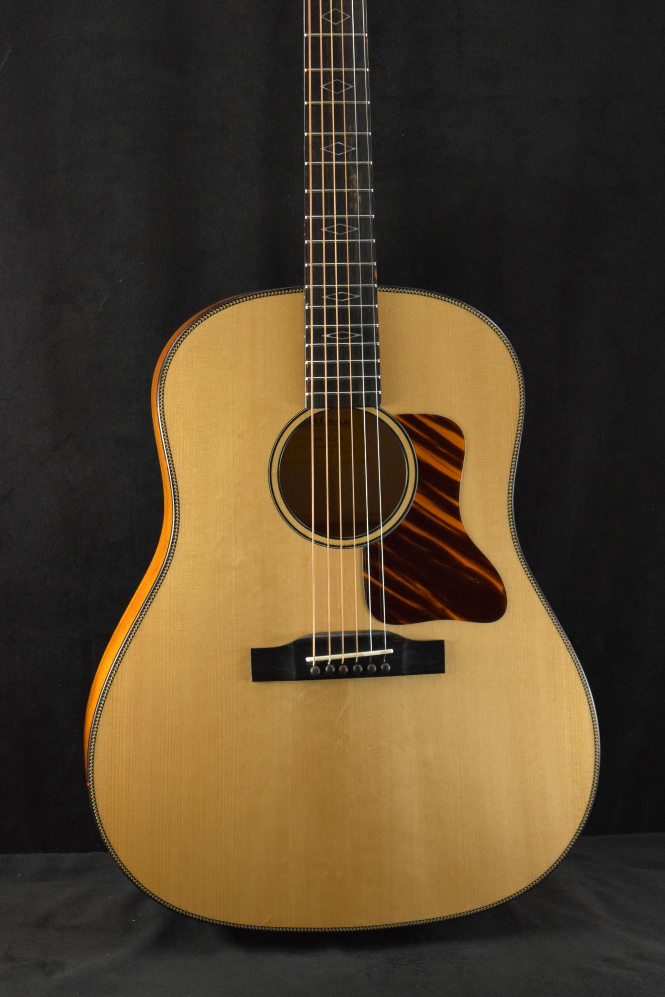 Eastman Eastman E16SS-TC-LTD Thermo Cured Top Slope Shoulder Dreadnought Natural Gloss Finish