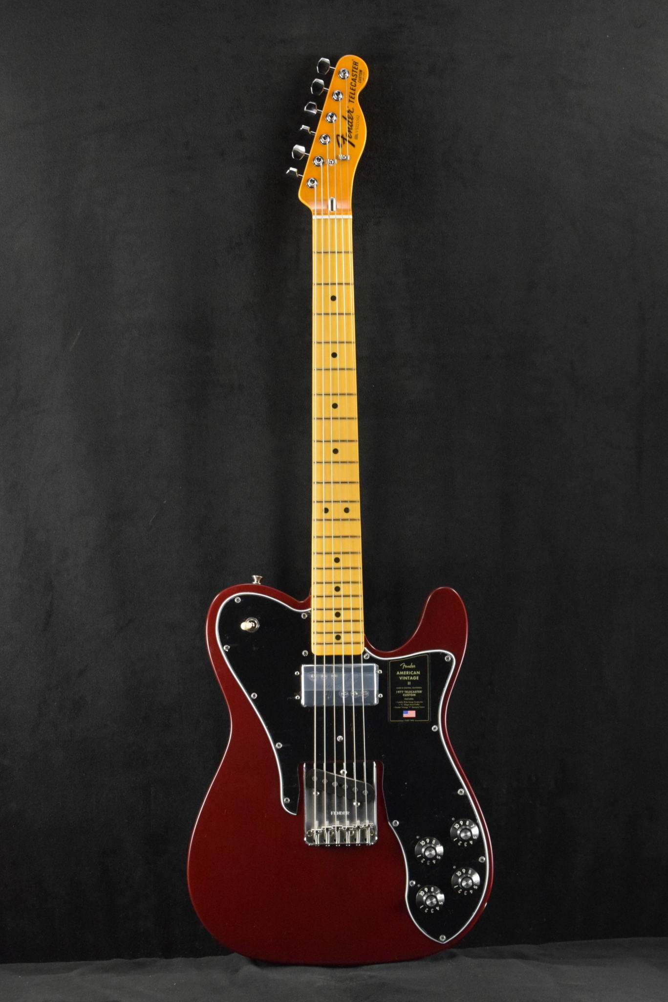 1977年製Fender telecaster custom black￼ American Vintage II 1977 Telecaster Custom - Black w/Maple