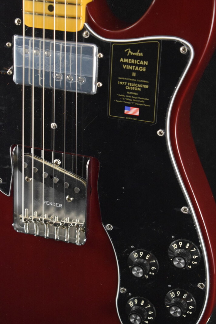 Fender Fender American Vintage II 1977 Telecaster Custom Wine Maple Fingerboard
