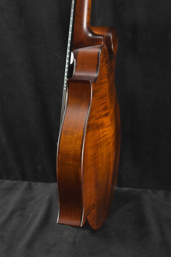 Eastman Eastman MD515CC/N F-Style F-Hole Contoured Comfort Mandolin Classic Finish