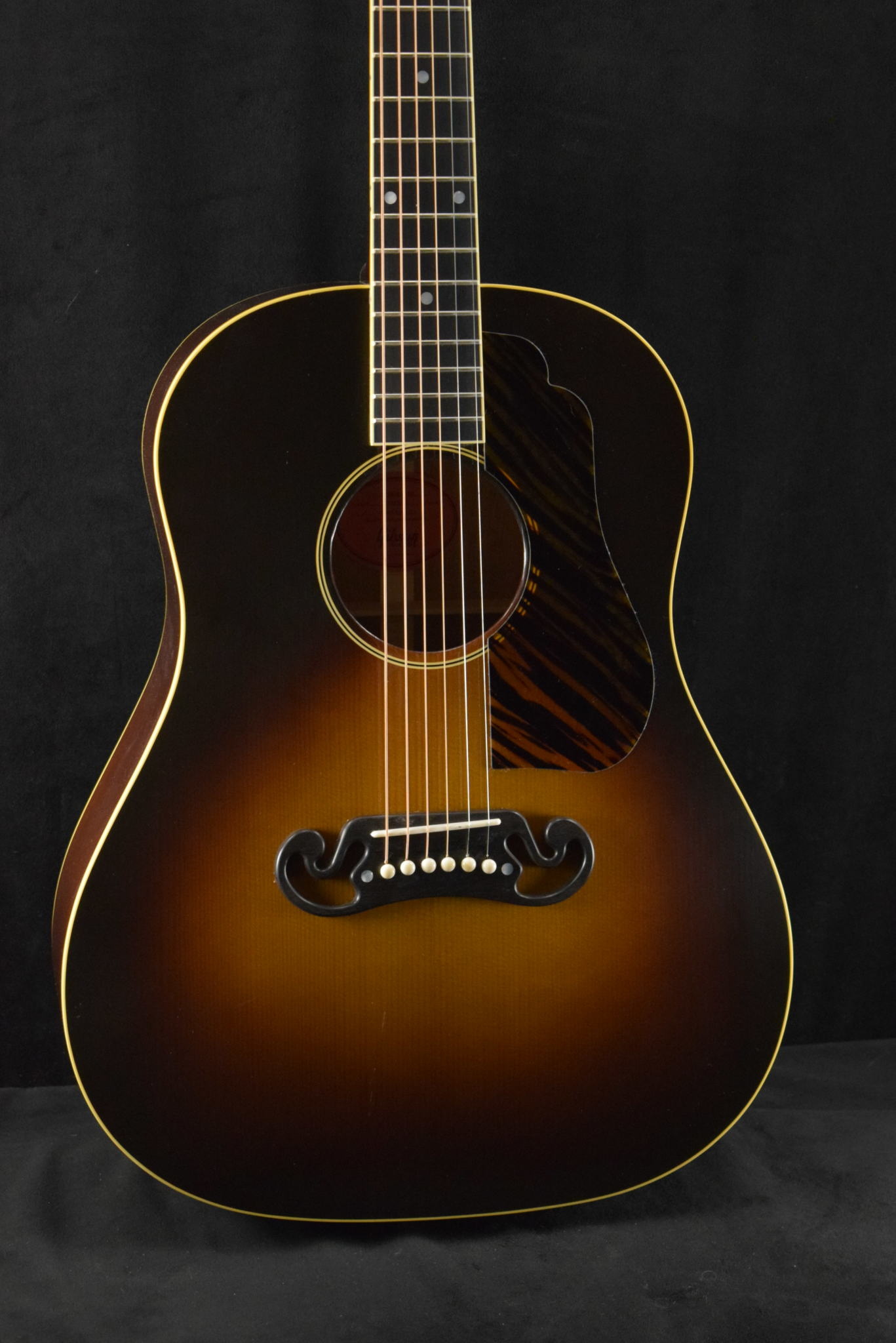 Gibson Gibson Custom Shop 1939 J-55 Faded Vintage Sunburst