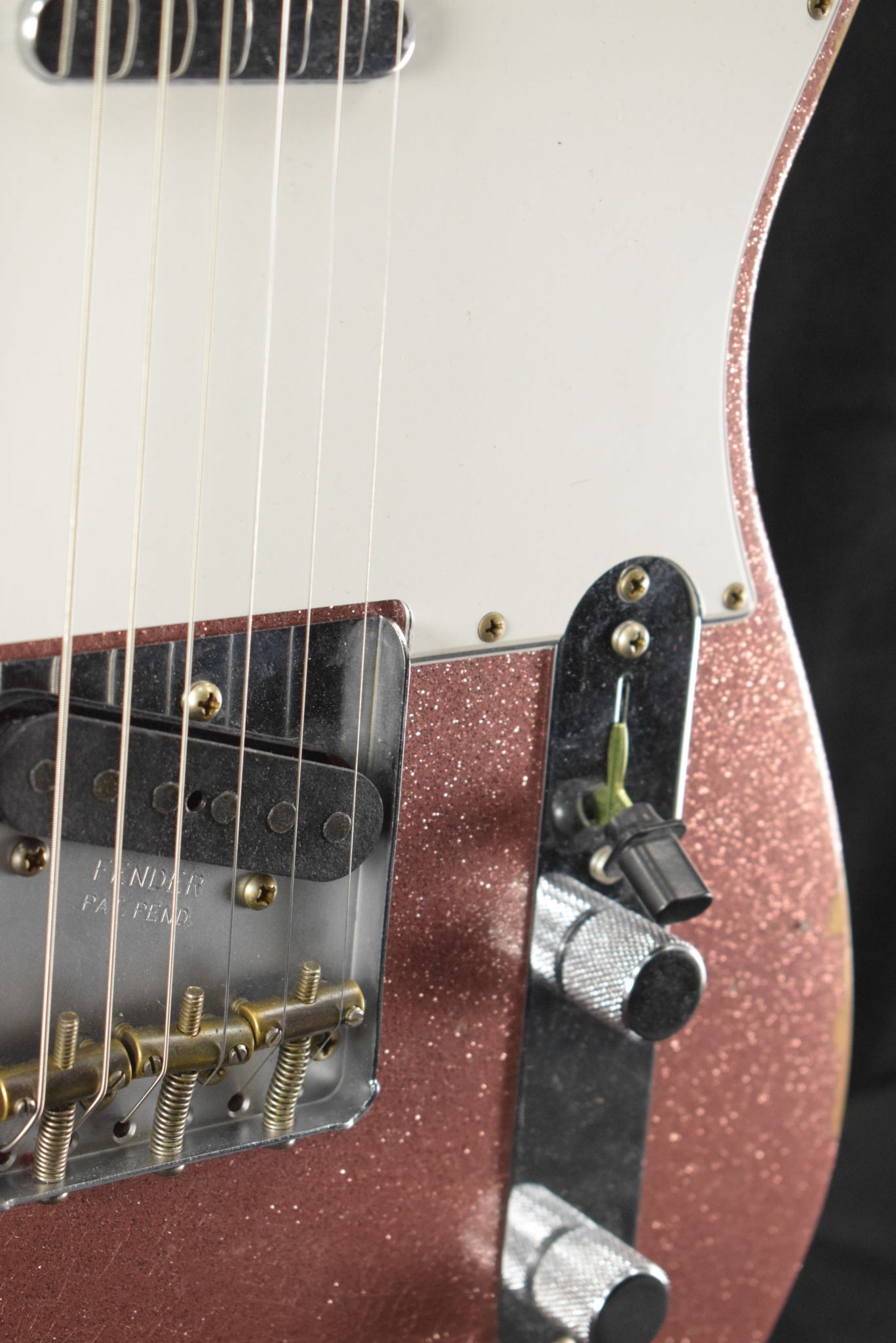 Fender Fender Custom Shop Limited Edition '61 Telecaster Relic Aged Champagne Sparkle