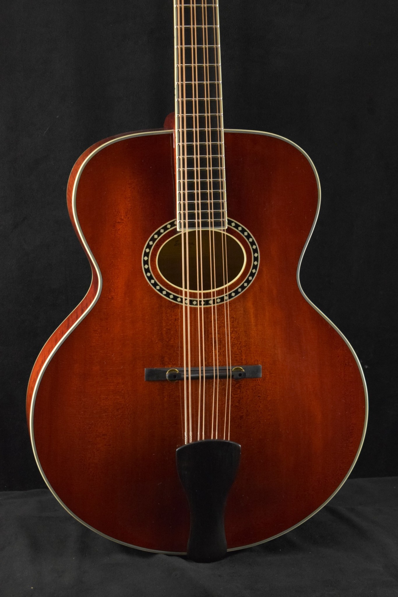 Eastman Guitars: MDO-305 Octave Mandolin | Area 22 Guitars