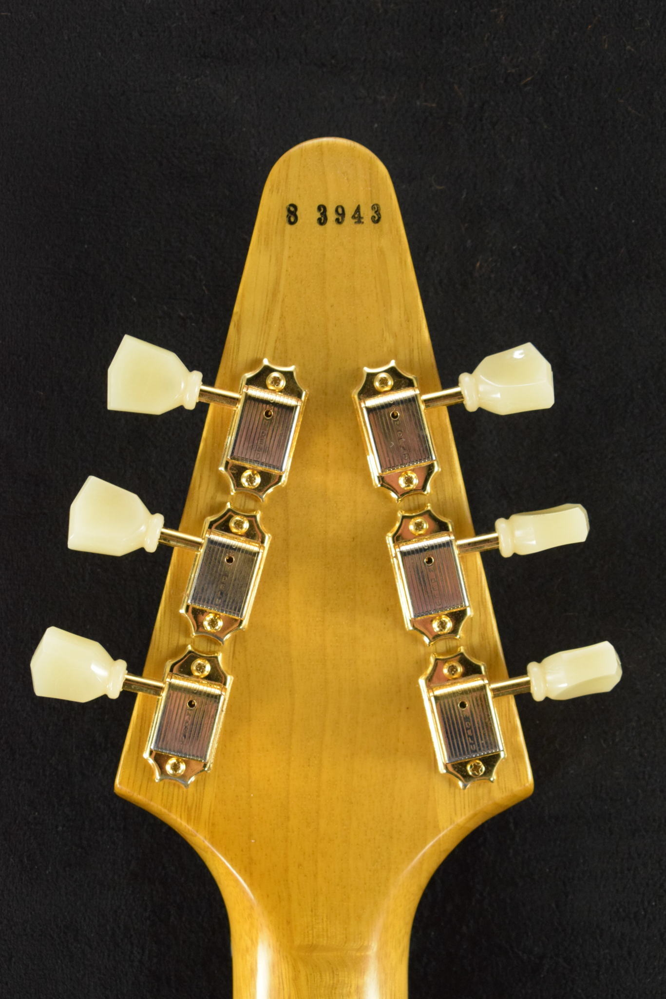 Gibson Gibson Custom Shop 1958 Korina Flying V Reissue (Black Pickguard) Natural