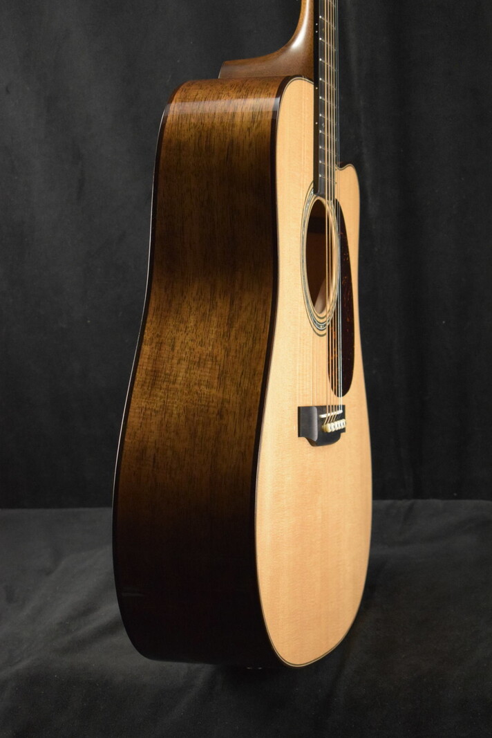 Martin Martin Custom Shop Dreadnought Cutaway Sitka Spruce/Flamed Koa Natural