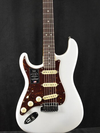 Fender Fender American Ultra Stratocaster Left-Handed Arctic Pearl SCRATCH AND DENT