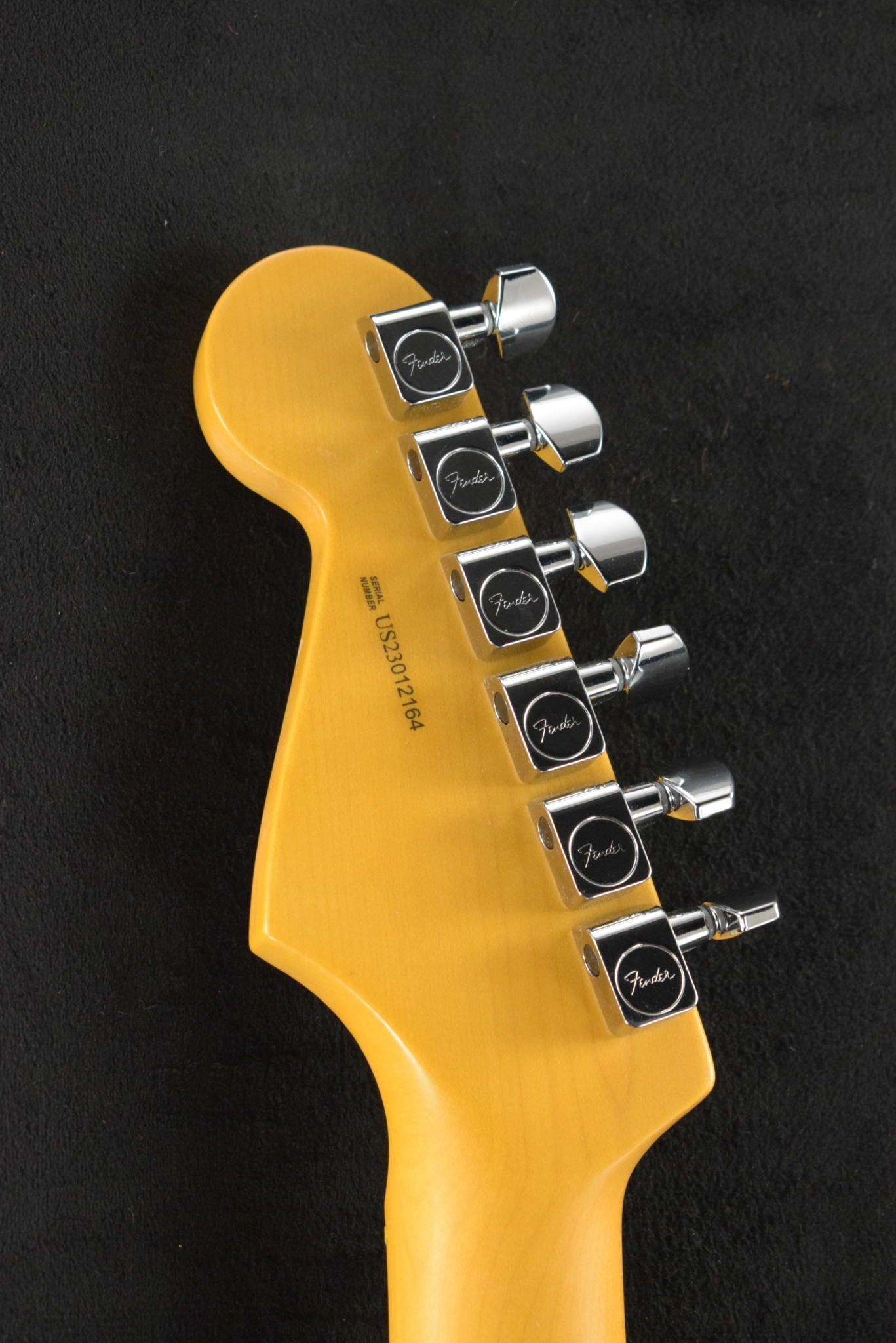 Fender Fender American Professional II Stratocaster HSS Olympic White Maple Fingerboard