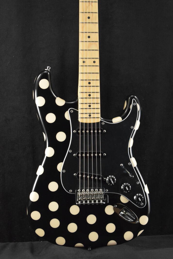 Fender Fender Buddy Guy Standard Stratocaster Polka Dot Finish Maple Fingerboard