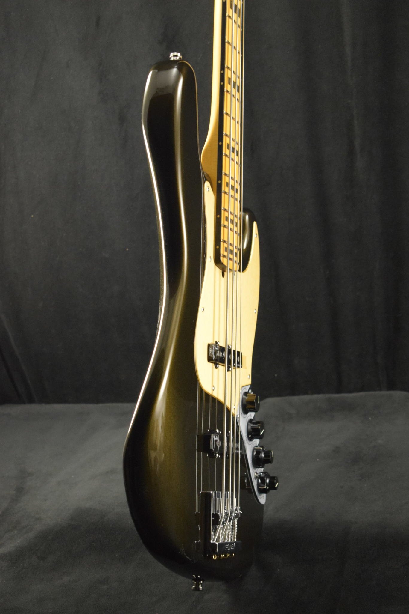 FENDER AMERICAN ULTRA JAZZ BASS Maple Texas Tea - Nuostore