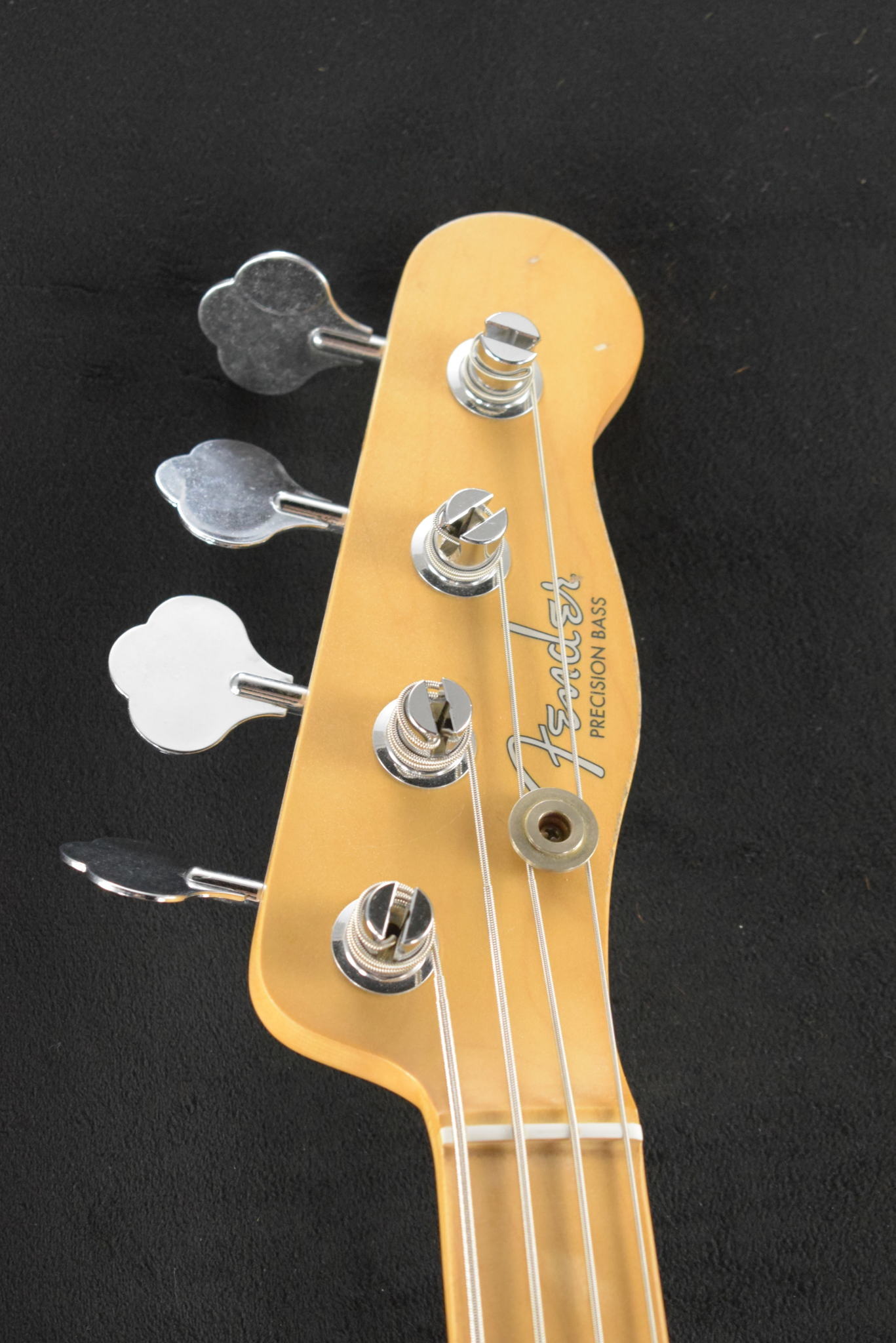 Fender Mike Dirnt Road Worn Precision Bass White Blonde
