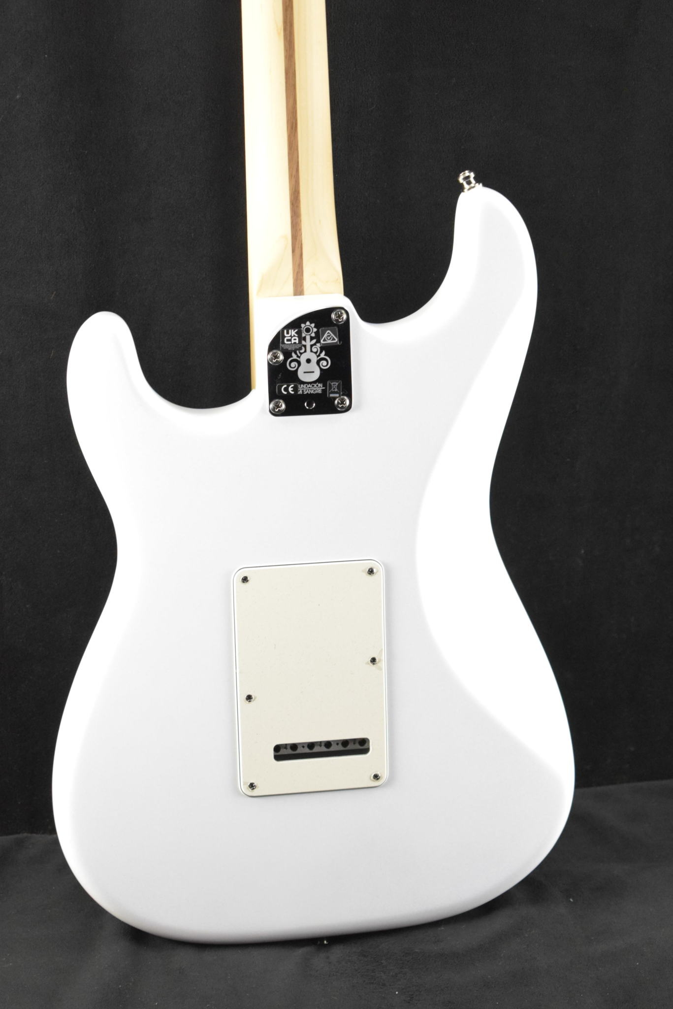Fender Fender Juanes Stratocaster Maple Fingerboard Luna White