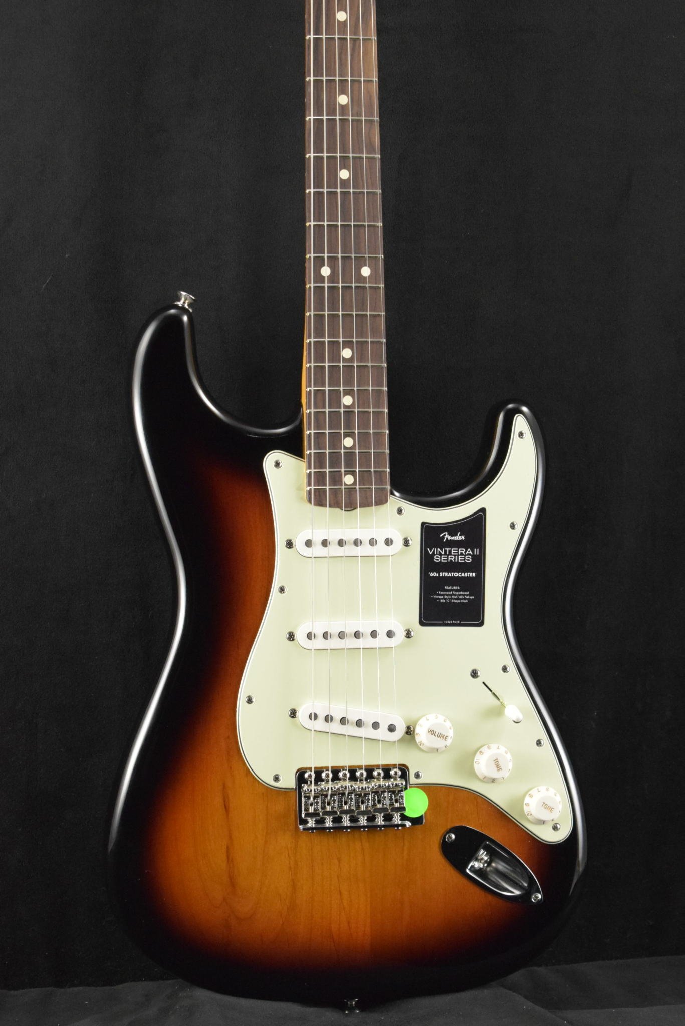 Fender Vintera II '60s Stratocaster 3-Color Sunburst Rosewood Fingerboard
