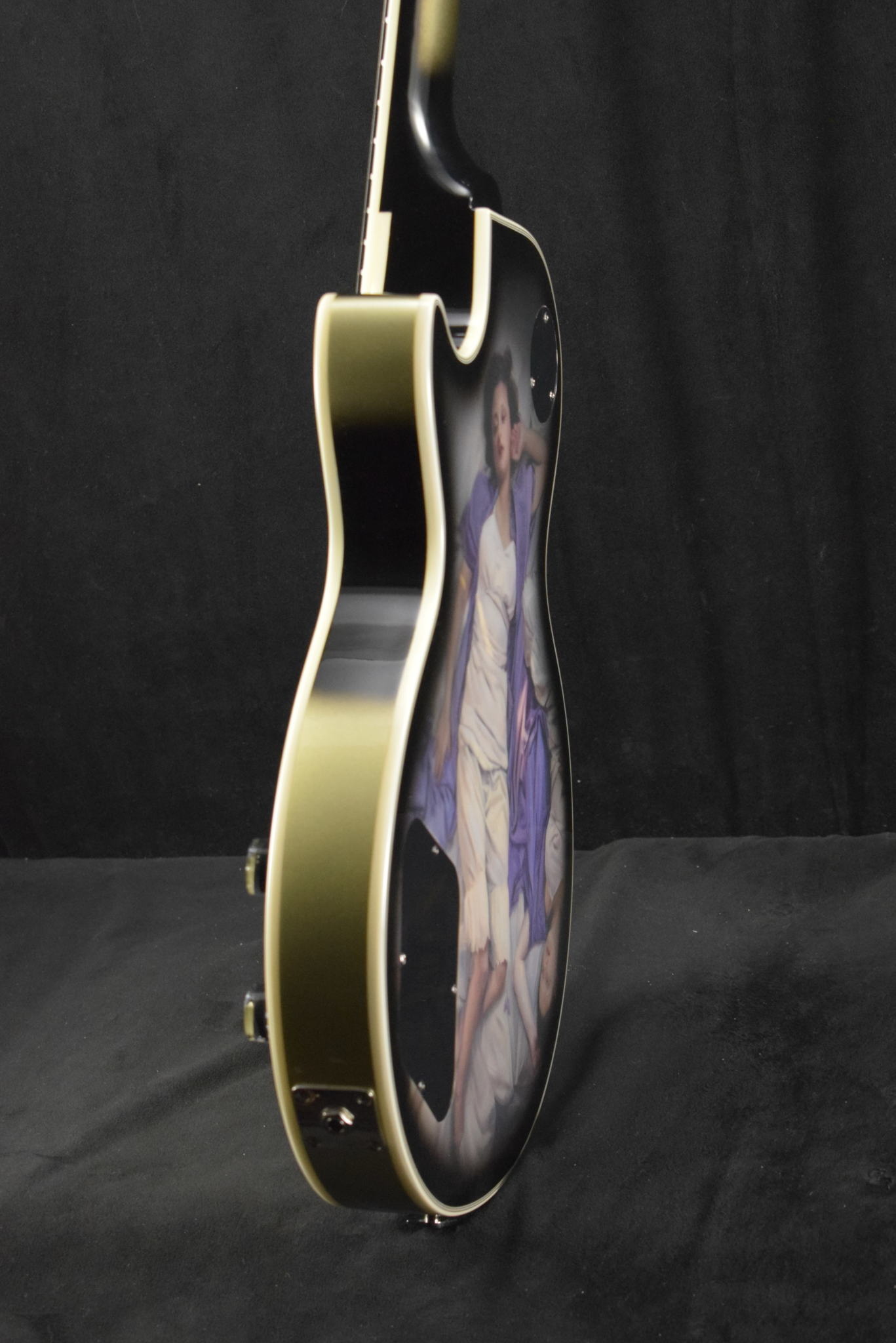 Epiphone Epiphone Adam Jones Les Paul Custom Art Collection: Korin Faught’s “Sensation” Antique Silverburst