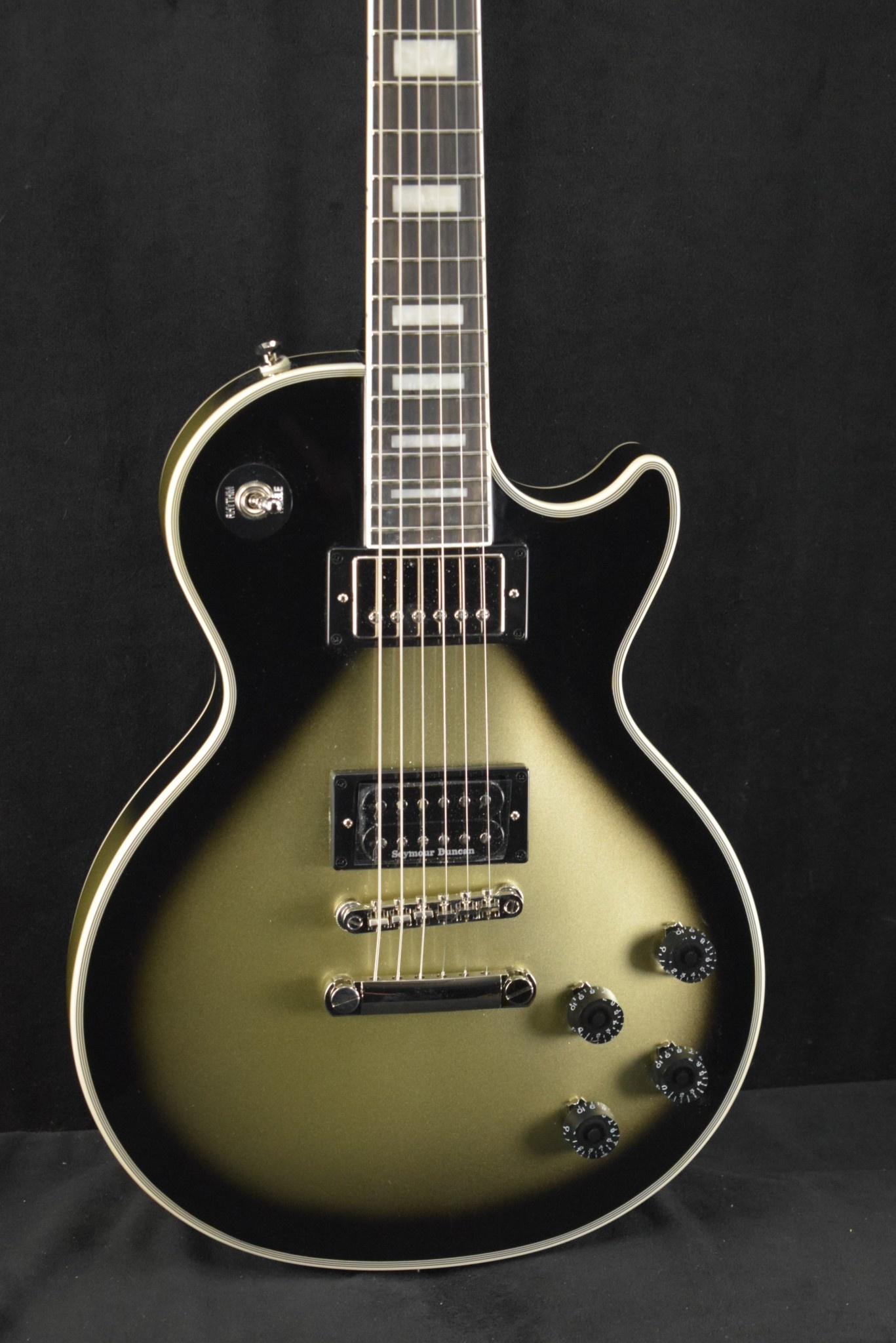 Epiphone Adam Jones Les Paul Custom Art Collection: Korin Epiphone Adam Jones Les Paul Custom Art Collection: Korin