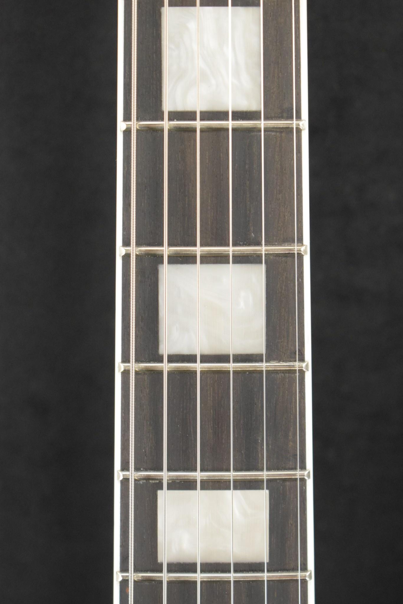 Epiphone Epiphone Adam Jones Les Paul Custom Art Collection: Korin Faught’s “Sensation” Antique Silverburst