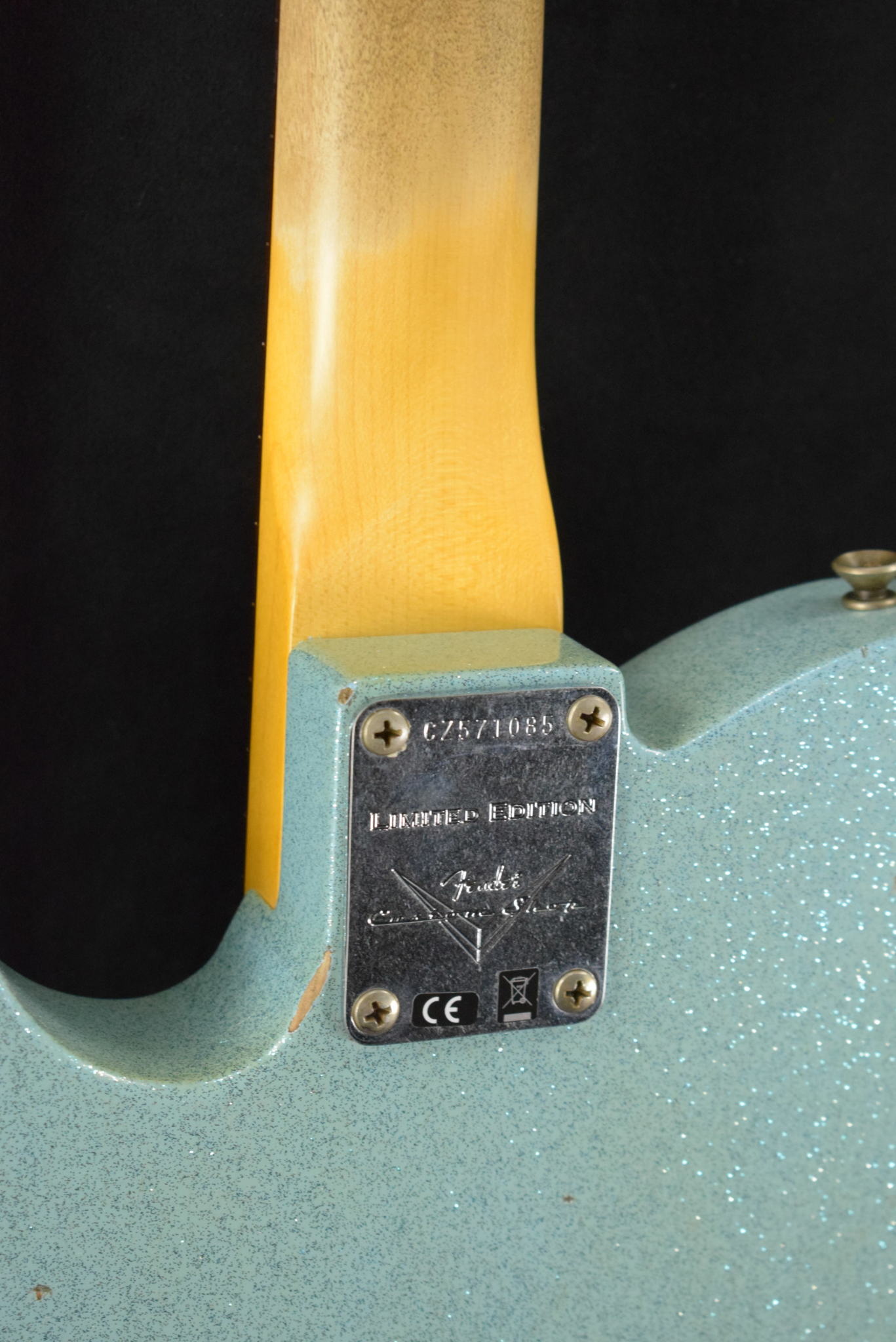 Fender Fender Custom Shop Limited Ed '61 Telecaster - Relic Aged Daphne Blue Sparkle