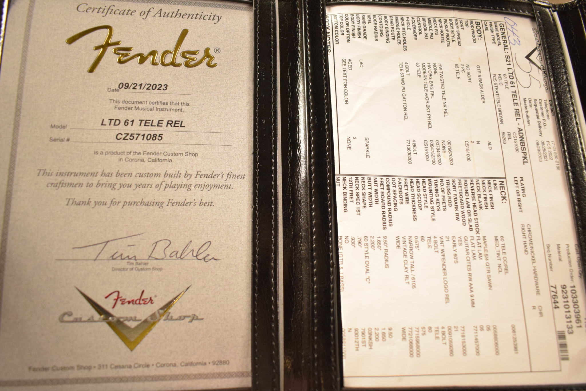 Fender Fender Custom Shop Limited Ed '61 Telecaster - Relic Aged Daphne Blue Sparkle