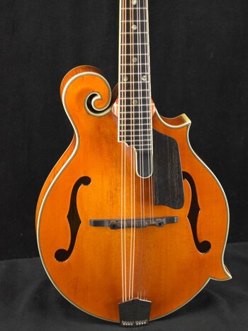 Eastman MDO305 A-Style F-Hole Octave Mandolin Classic Finish - Fuller's  Guitar