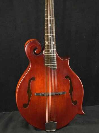Eastman Eastman MD515CC/TV F-Style F-Hole Contoured Comfort Mandolin Truetone Vintage Finish